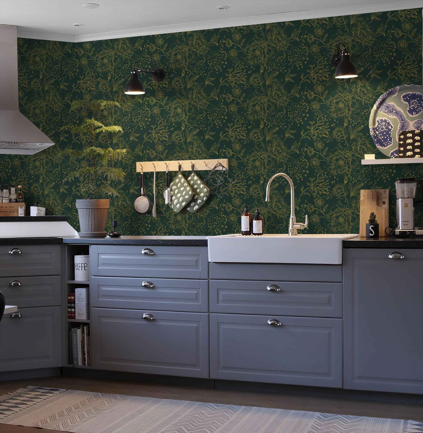 Safiyya Peel and Stick Wallpaper Boho Floral Contact Paper 196" x 17.3" Gold and Dark Green Wall Paper Modern Self Adhesive Removable Wallpaper for Bedroom Bathroom Vinyl Rolls