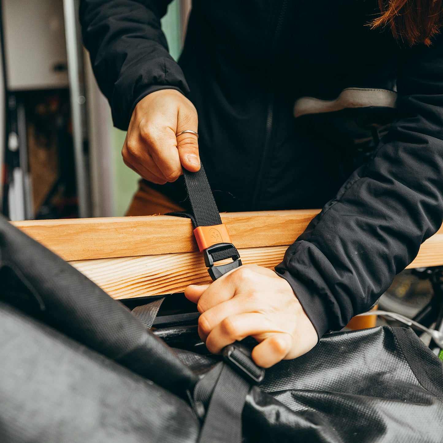 GEAR AID Utility Straps with Side-Release Buckle, Secure and Compress Camping, Biking, Hunting, Boating Gear, 1" Width, 40" Length