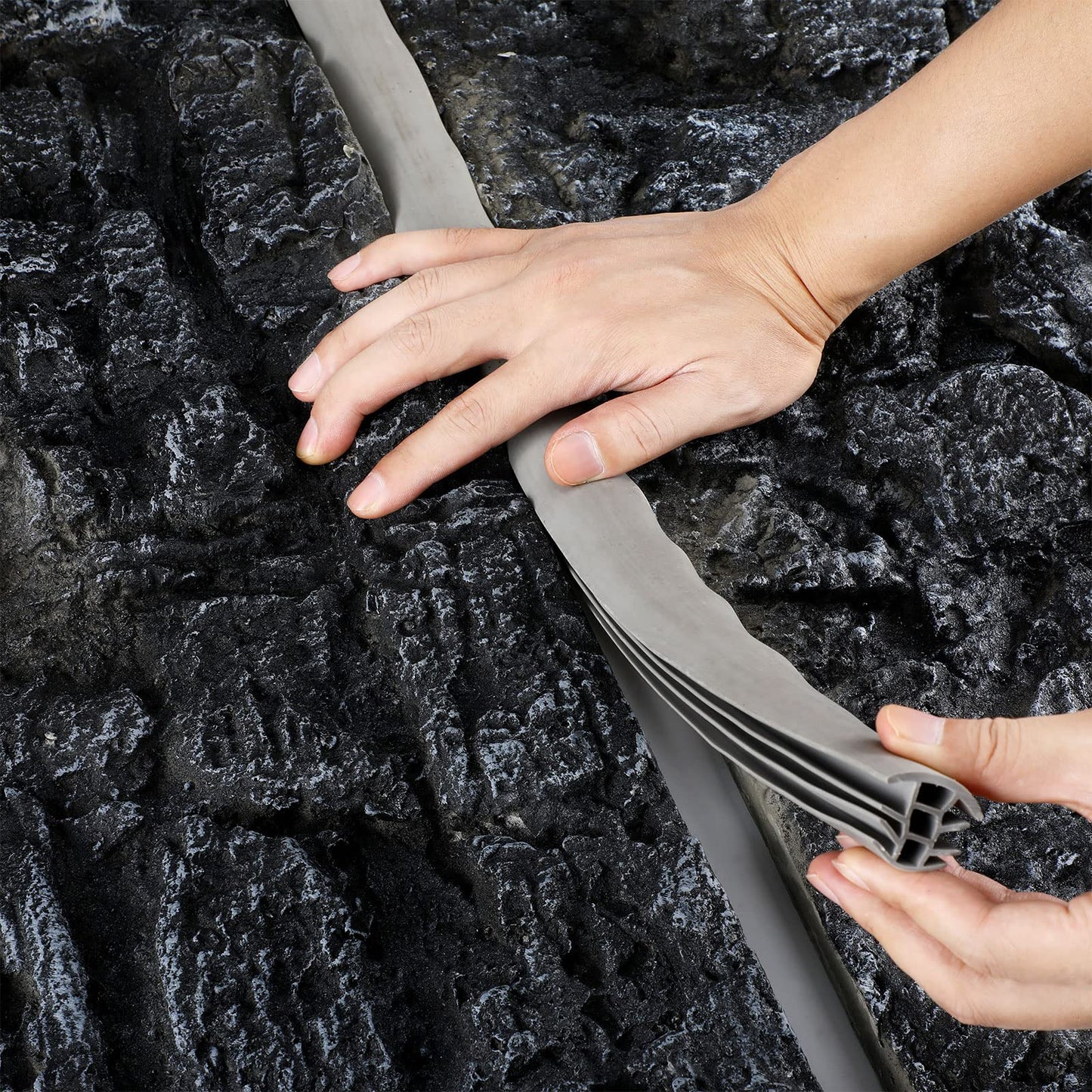 Kingdder Concrete Expansion Joint Filler Driveway Crack Filler Flexible EPDM Rubber Strip for Concrete Crack Repair Replacement Weather Aging Resistance Expansion Joint(3/4'' Wide, 40 ft Long)