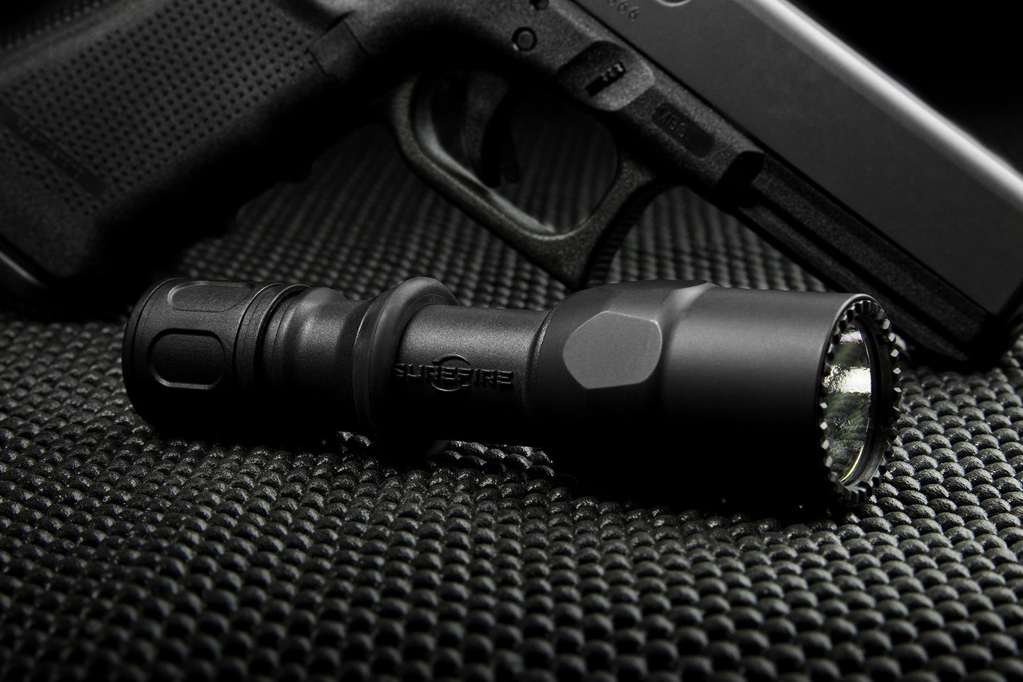 SureFire G2ZX Single-Output LED CombatLight with Tactical tailcap Switch, Black