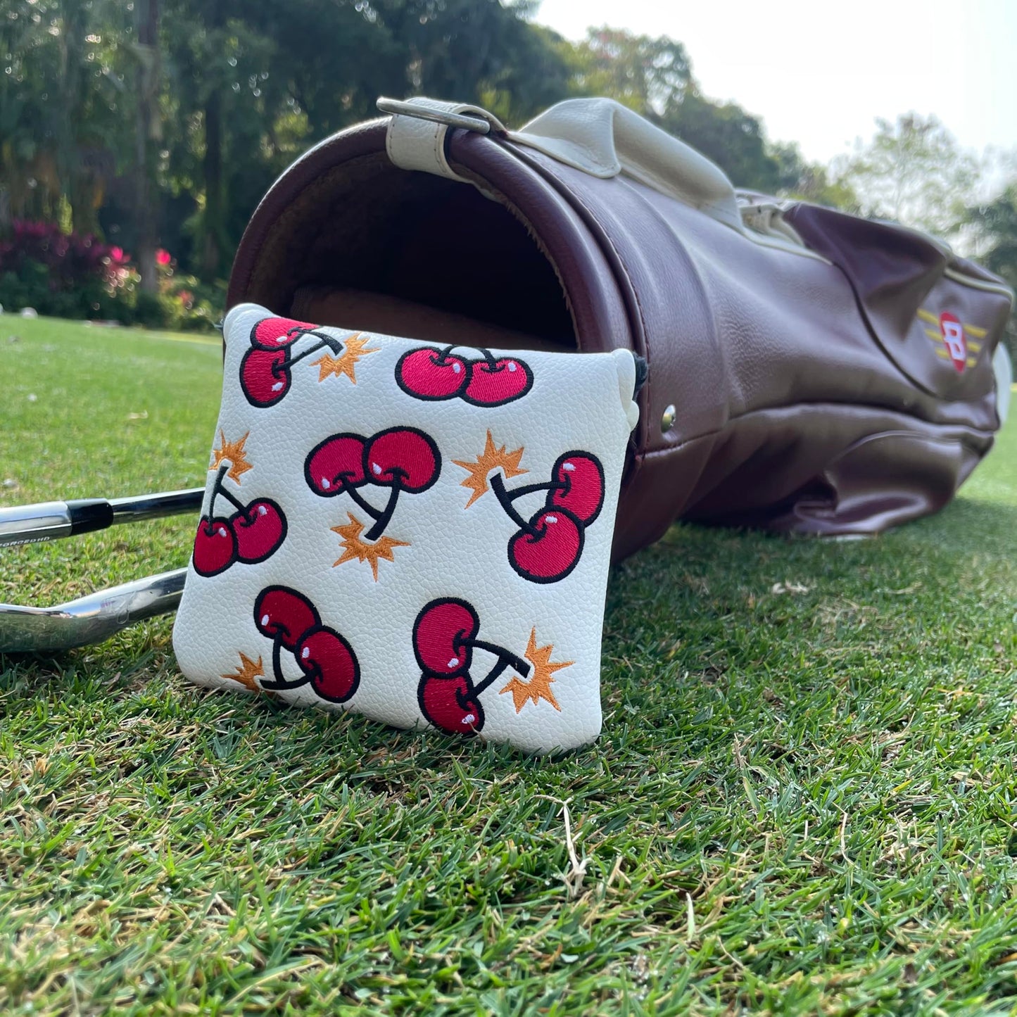 Studio Crafted Golf Cherry Bombs Mallet Putter Cover Magnetic Golf Putter Headcover (White)