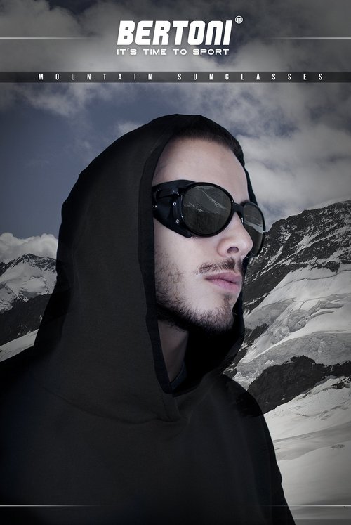 BERTONI Glacier Polarized Sunglasses for Mountain Hiking Trekking Ski mod Cortina Italy Shiny Black (Photochromic Polarized Yellow)