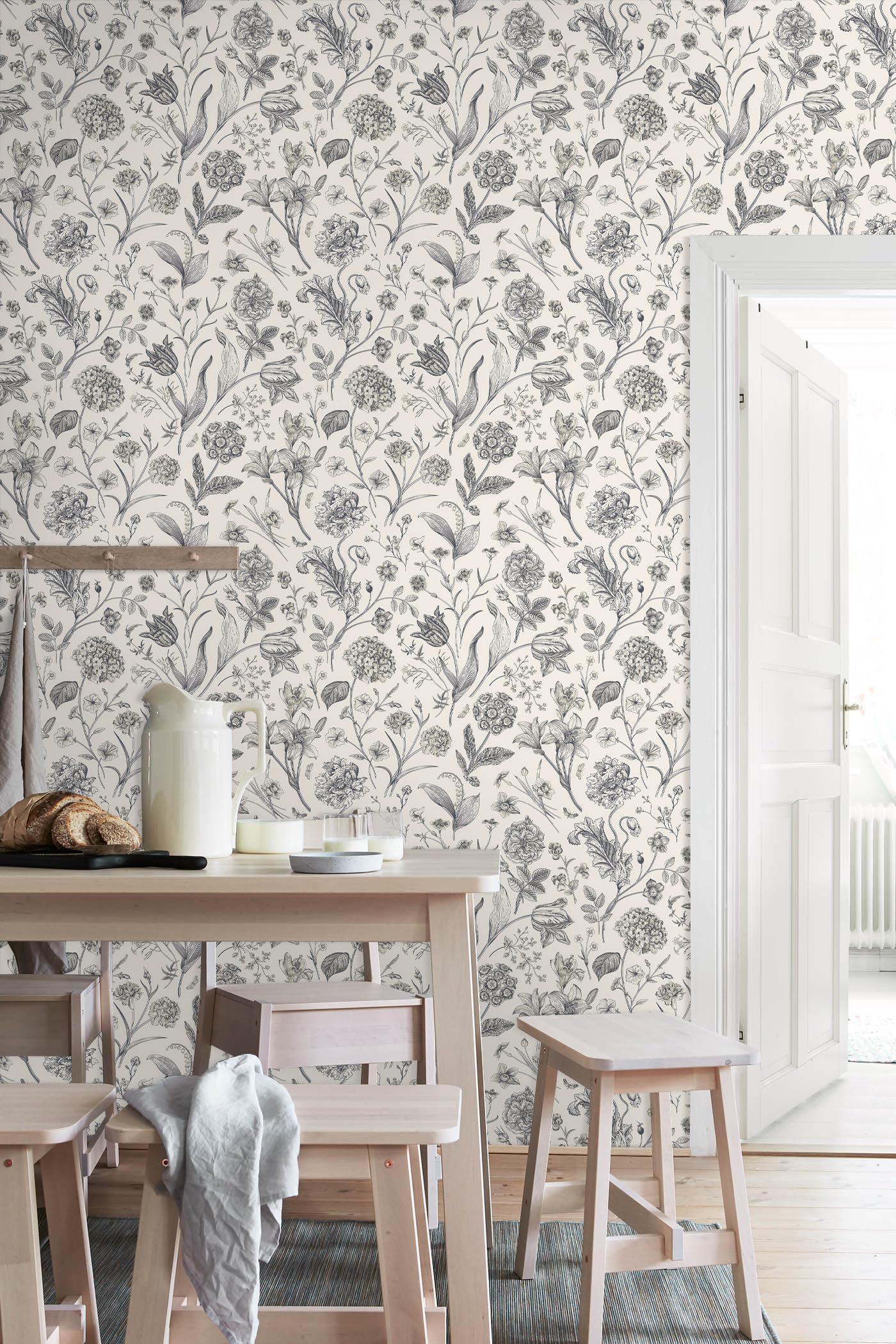 lenify Black and Beige Peel and Stick Wallpaper Botanical Contact Paper 16.9inch x 118.1inch Floral Wall Paper Peel and Stick for Bathroom Bedroom Removable Self Adhesive Wallpaper Decor Vinyl