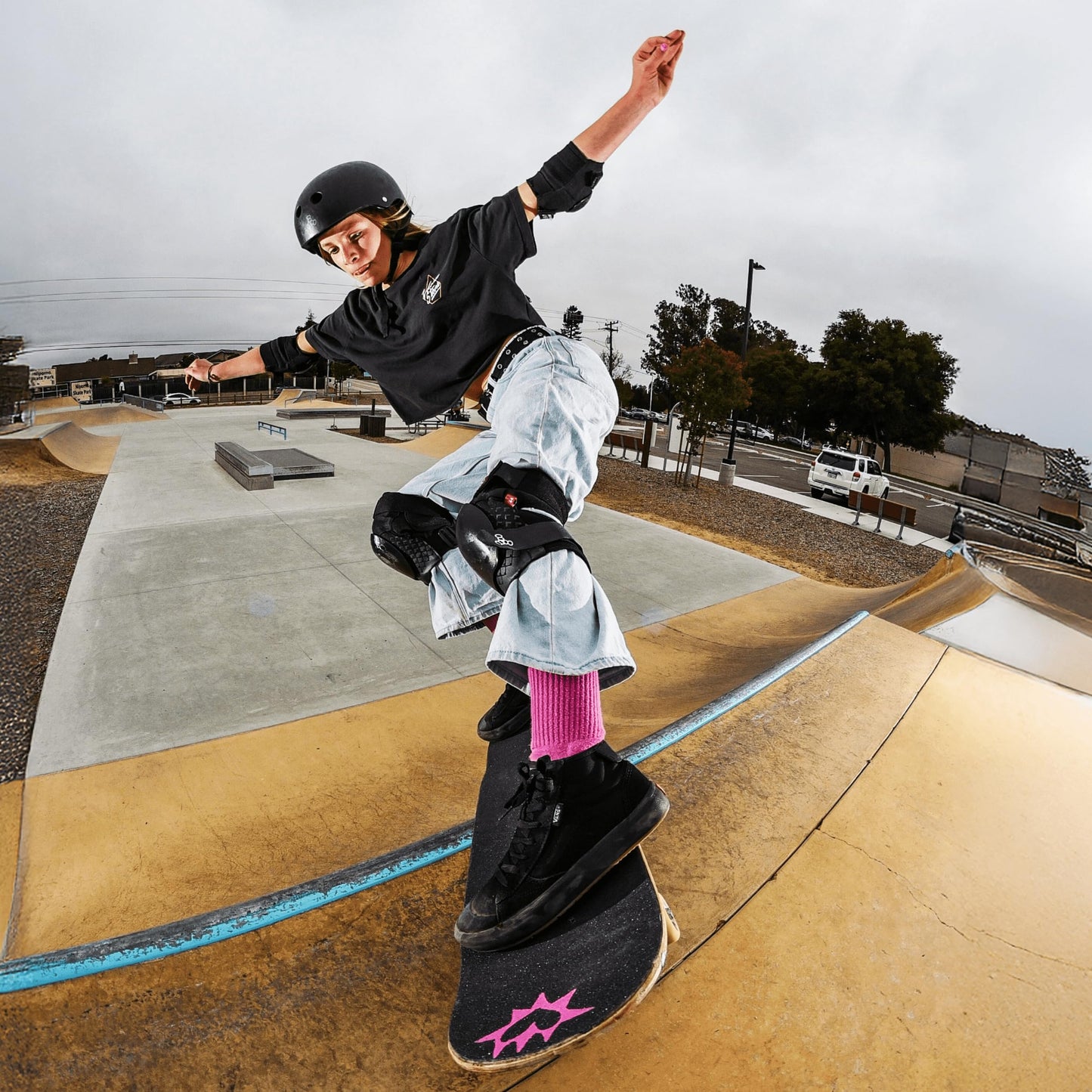 Triple Eight ExoSkin Knee Pads – Lightweight, Abrasion-Resistant Knee Protection for Mountain Biking, BMX, and Skateboarding