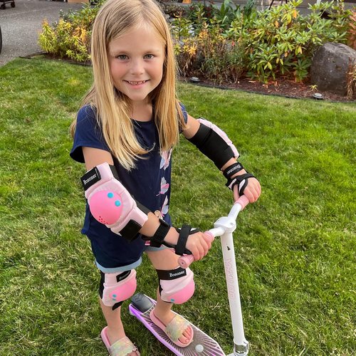 BOSONER Kids Protective Gear Set - Knee Pads, Elbow Pads & Wrist Guards for Ages 3-15 | Ideal for Roller Skating, Cycling & BMX