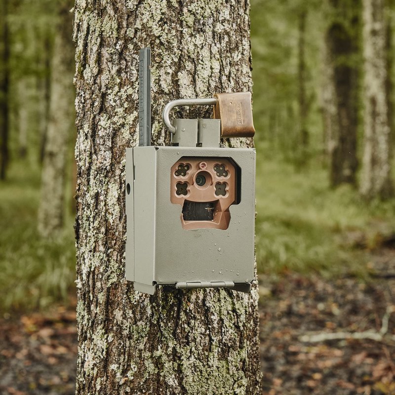 Moultrie Security Box for Edge, Edge Pro Cellular Trail Cameras - Robust Protection, 16-Gauge Steel Structure, Weatherproof and Security