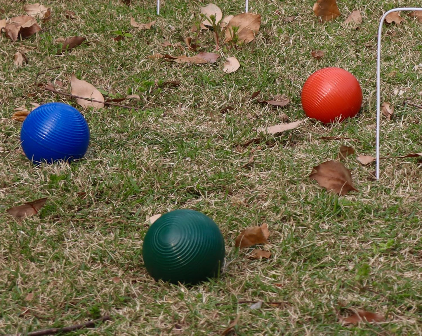Sport Beats Croquet Set - Six Player Rubberwood Mallets, Carry Case, 6 Balls & 9 Wickets for Outdoor Fun