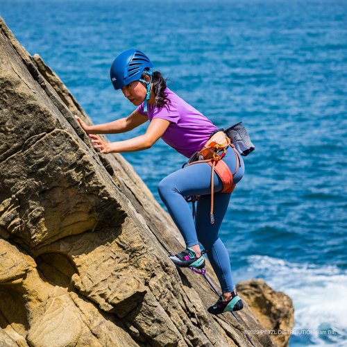 PETZL Corax LT Women's Climbing Harness - Lilac White, Large