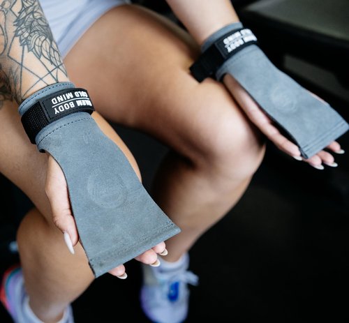 WARM BODY COLD MIND Leather Hand Grips - NO Holes for Weightlifting, Powerlifting, Gymnastics, Cross Training, Pull-Ups, Weight Lifting, Wrist and Palm Protection (Graphite, XL)