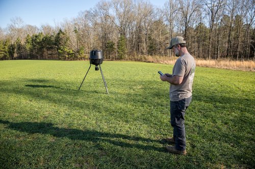 Moultrie Pro Hunter III Deer Feeder Kit - Quicklock Adapter Fits Most Flat Bottom Hoppers - Digital Timer System with 10 Daily Feed Times - Moultrie Connect Bluetooth