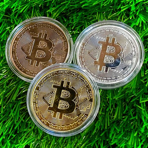 Large Bitcoin Golf Ball Marker Set — 3 Big Coins (Gold, Silver, Copper), Unique Gift for Men & Women, Custom Ball Markers, No Hat Clip Included.