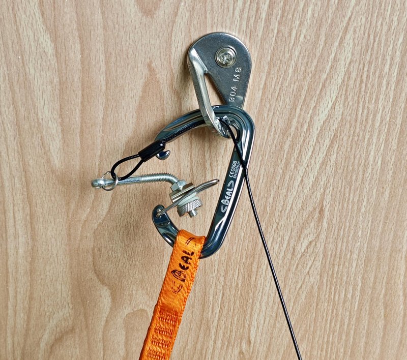 HZUTUZH Climbing Gear Recovery Device - It Provides Climbers a Safe Way to Bail Without Having to Leave Carabiner & Quickdraw on The Crux of The Climb. (Both Solid and Wire Gates)