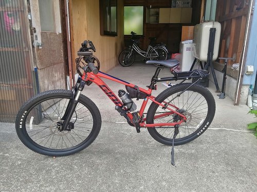 Bike Rear Rack Retractable Aluminum Alloy Bicycle Cargo Rack Mount Cycle Luggage Carrier Rear Seat Post Rack, Max Weight 55lb