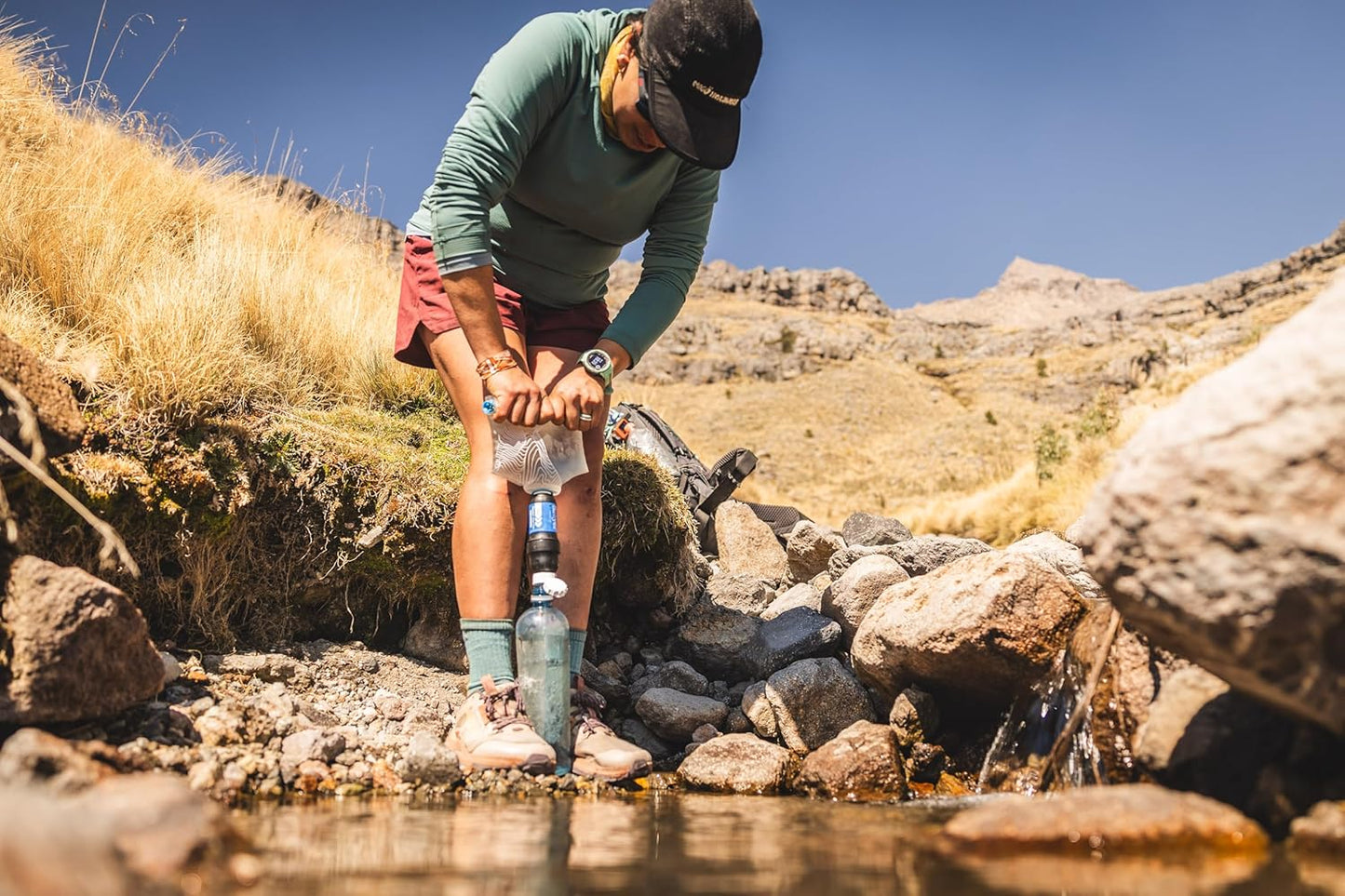 Sawyer Squeeze Water Filtration System - Cnoc 2L Premium Bladder | Clear & Portable