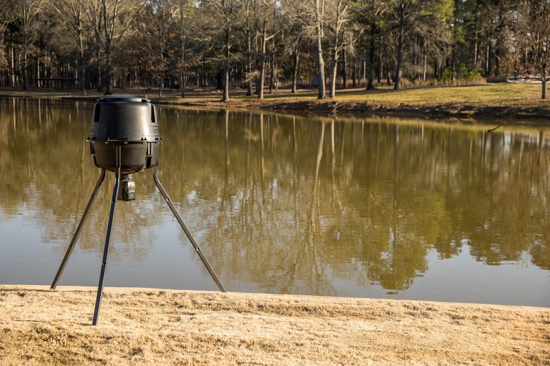 Moultrie Pro Hunter III Directional Feeder Kit - Moultrie Connect Bluetooth, 10 Daily Feed Times, Solar Ready, Pairs with Edge 3, MFG-15099