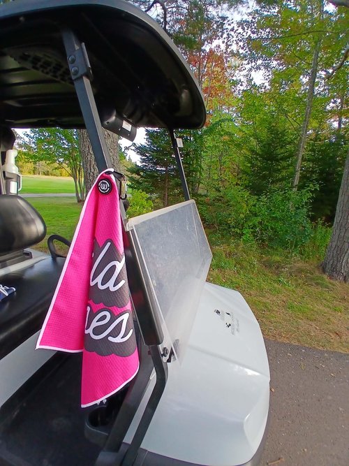 Wild Horses Vagabond Heart Magnetic Golf Towel - 18x18 Microfiber Waffle Weave with Magnet & Carabiner Clip - Ultra Absorbent Machine Washable Golf Accessories - Ladies Pink Golf Towel for Women