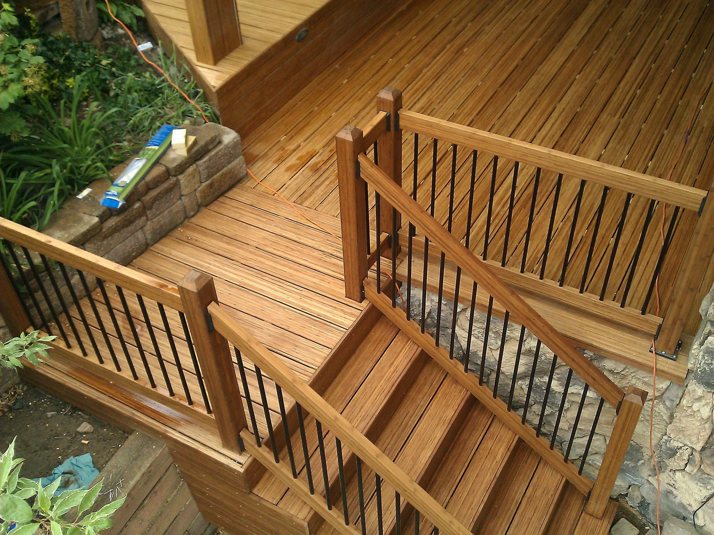 Seal It Green Xtreme BAMBOO – Plant Based, Non-Toxic Wood Sealer. Helps Protect All Wood Types from Water Damage, Cupping, Cracking and The Sun. Deep Penetration Formula Helps Protect Wood For 15+ Yrs