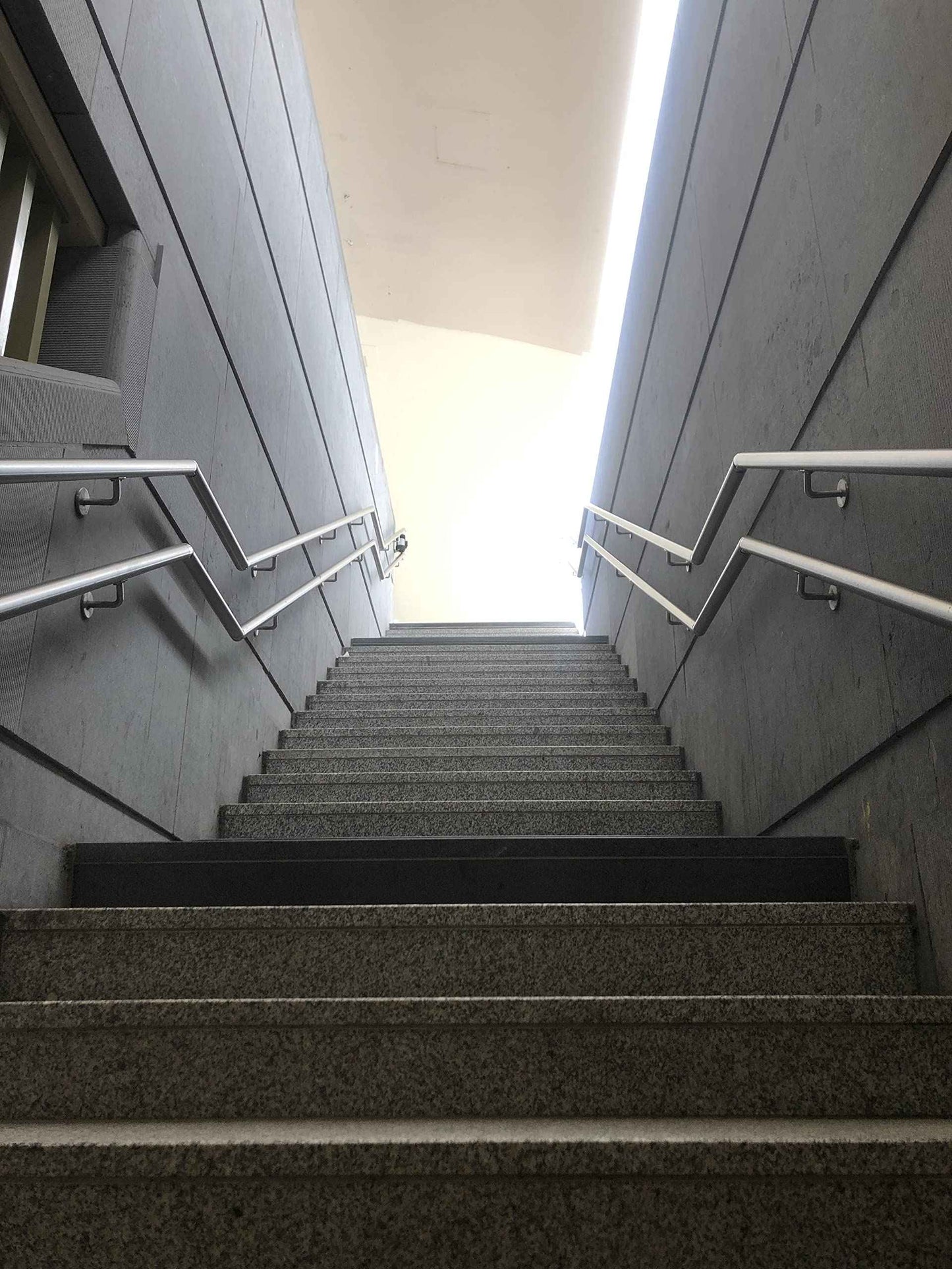 LANGLIER Handrail Brackets for Adjustable Staircase Stair Railing Brackets with Screws (Plane, Black)