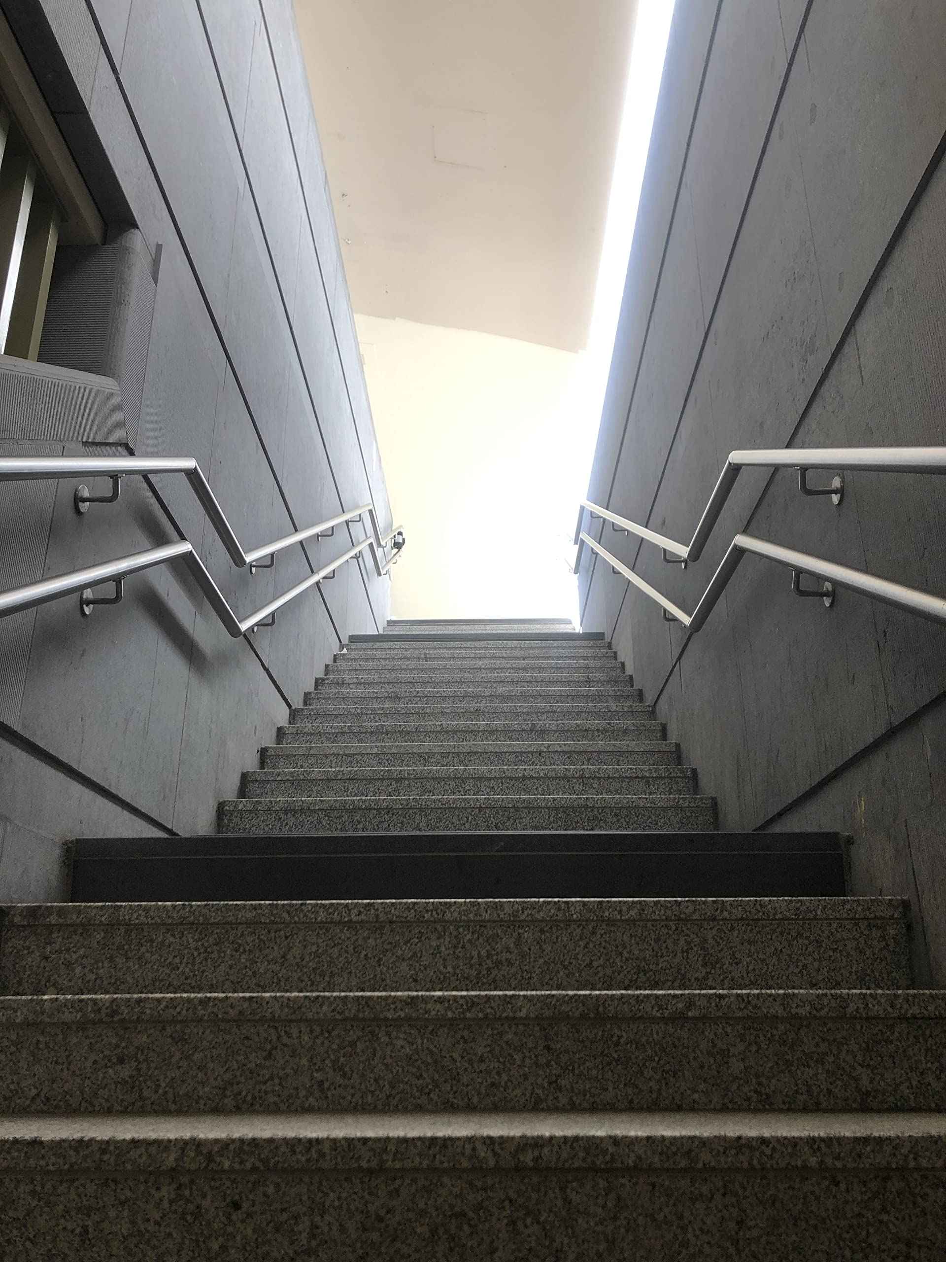 LANGLIER Handrail Brackets for Adjustable Staircase Stair Railing Brackets with Screws (Plane, Black)