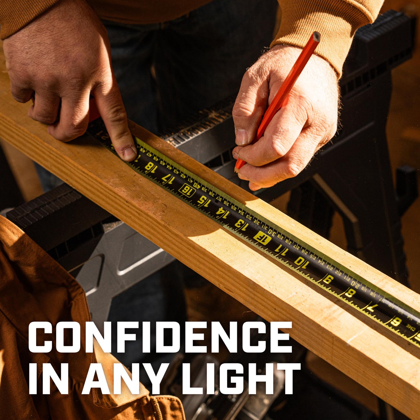 Crescent Lufkin 10 Meter / 35 Ft. Ft. WORKHORSE NITE EYE Tape Measure | L1135NECME