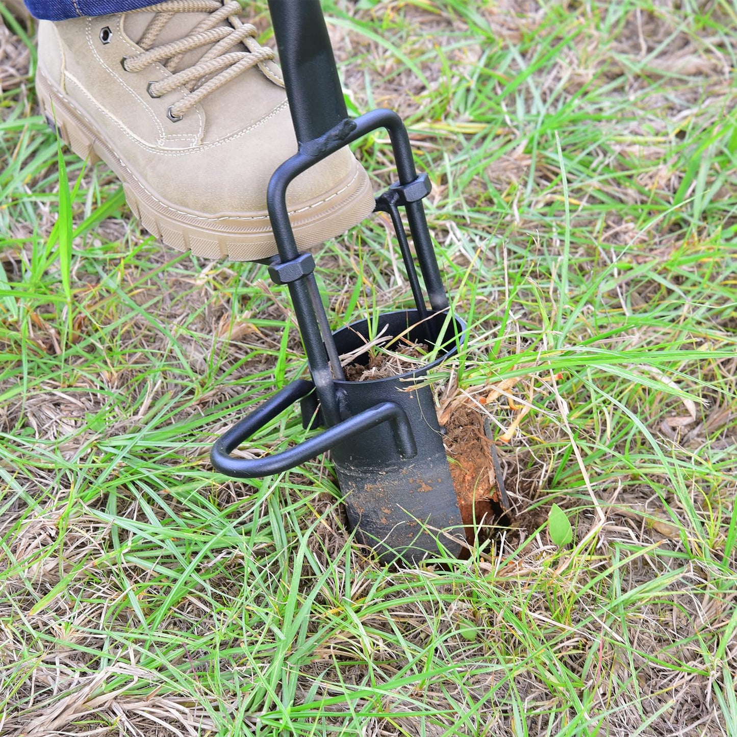 Omesata Sod Plugger, Bulb Planter with Long Handle and Serrated Base Garden Tool, Bulb Transplanter Also Grass Plug Tool for Digging Holes to Plant Tulips, Iris, Daffodils