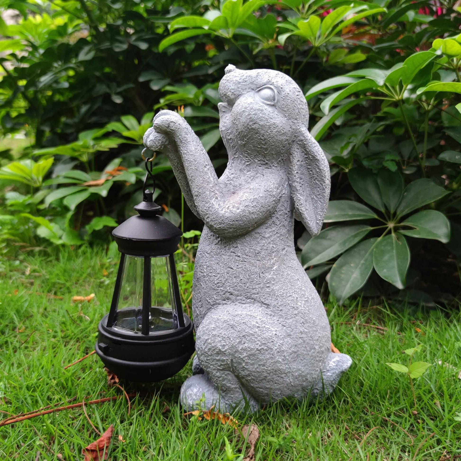 VIOYOUNS Rabbit Solar Garden Outdoor Statues,Resin Rabbit Figurine Decorations with Solar Lights Lantern, Outdoor Resin Bunny Decor for Lawn,Yard, Unique Housewarming Gift for Garden Home