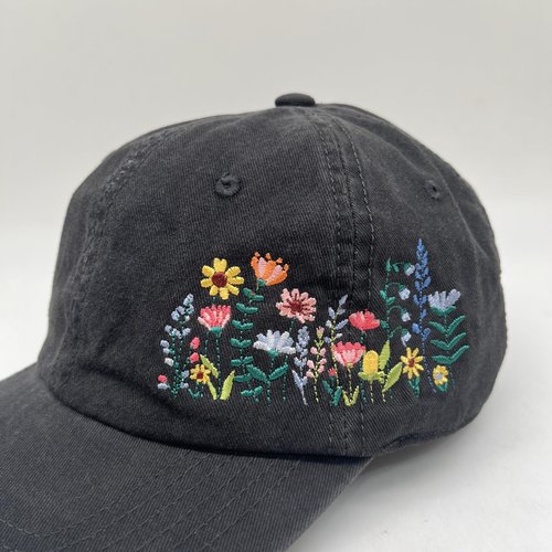 Cute Flower Hat, Elegant Floral Embroidered Adjustable Baseball Cap for Men Women, Gifts for Flower Lovers, Black