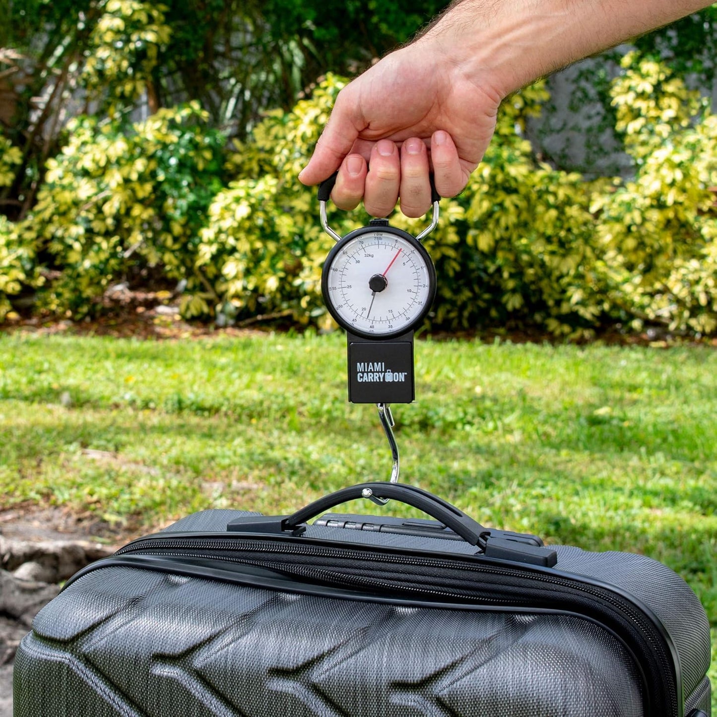 Skiennix Mechanical Luggage Scale - Accurate Weight Measurement Up to 75 Pounds | Includes Tape Measure