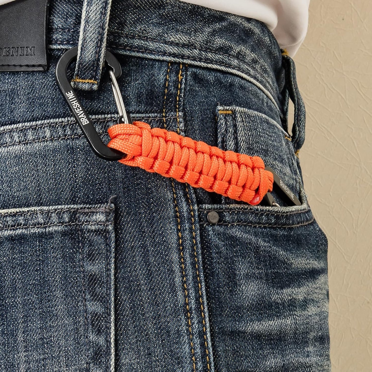 BRAVESHINE Carabiner Keychain Hook with Paracord Strap - 1 Orange 1 Blue D Ring Key Clips Para Cord Lanyard Hanger Stroller Hooks for Water Bottle, Belt Loop Keys, Backpacks, Boys, Girls, Men, Women
