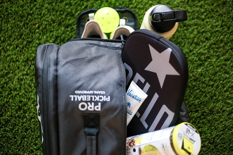 PELLO Professional Pickleball Bag | Carry Your Gear in Style | Comfort for Peak Performance on the Court | Adjusted Shoulder Straps | Long-Lasting Performance | Functionality, Durability, and Style