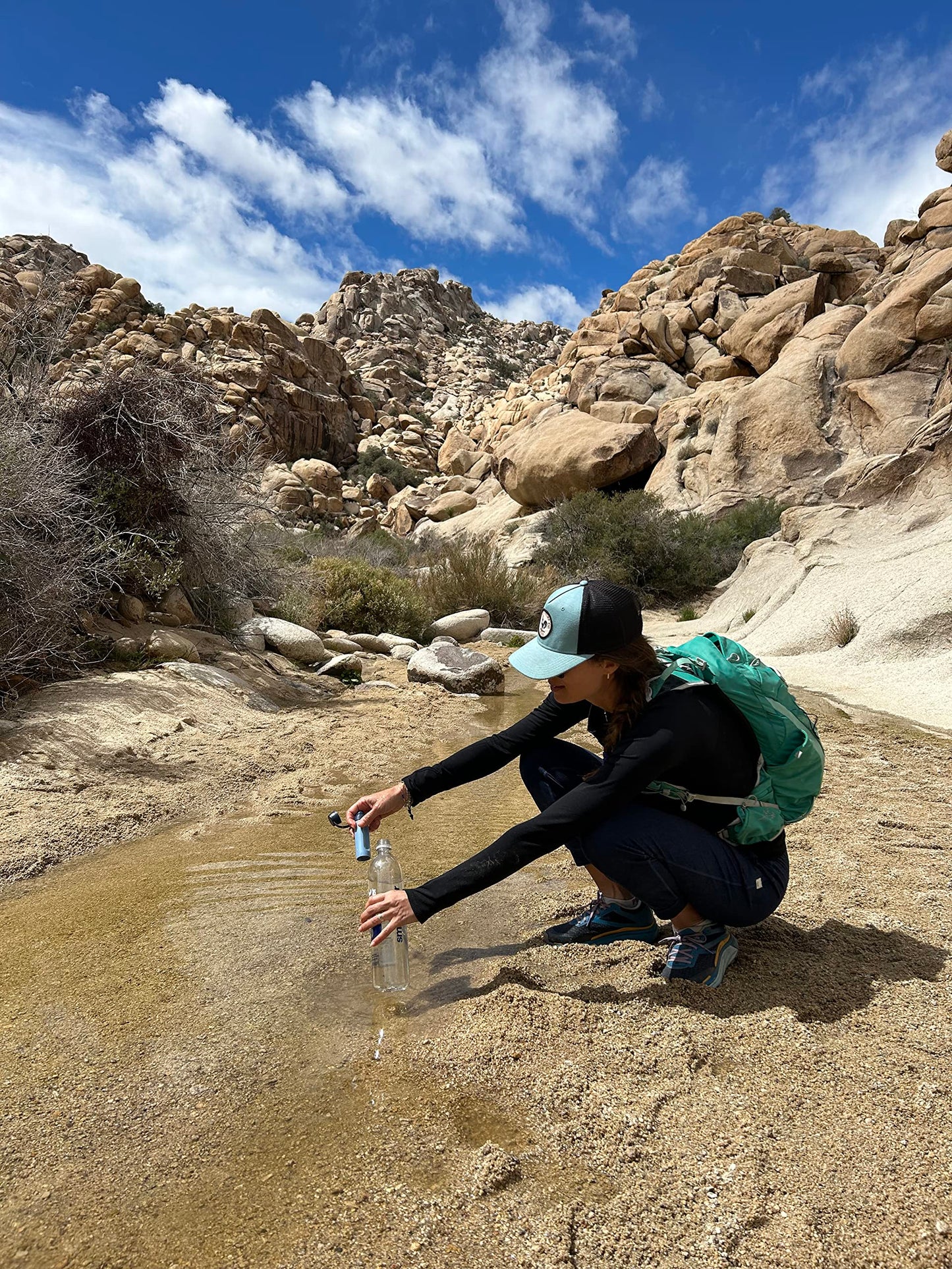 LifeStraw Peak Series – Solo Personal Water Filter for Hiking, Camping, Travel, Survival and Emergency preparedness. Removes Bacteria, parasites and microplastics.