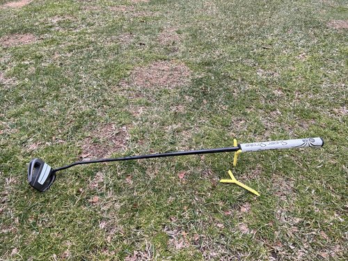 Golf Club Stand - Portable Golf Accessories for Course Play, Vig's Smart Stand Pocket-Size Y-Shape Design, Yellow