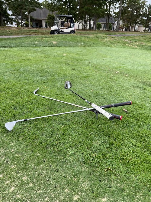 Golf Club Stand - Portable Golf Accessories for Course Play, Vig's Smart Stand Pocket-Size Y-Shape Design, Yellow