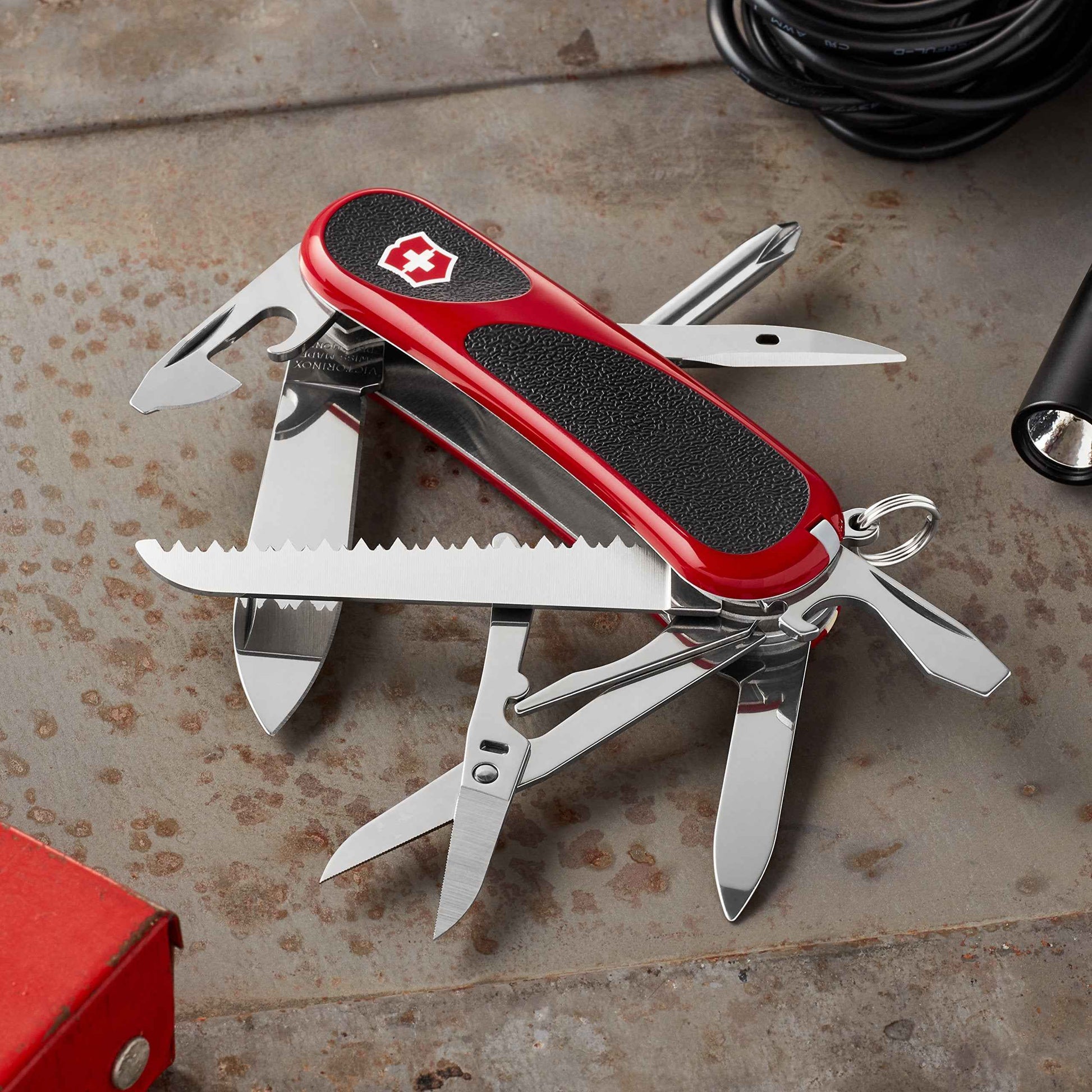 Victorinox Evolution 18 Grip Swiss Army Knife, 15 Functions, Swiss Made Pocket Knife with Large Blade, Screwdriver and Wood Saw - Red/Black