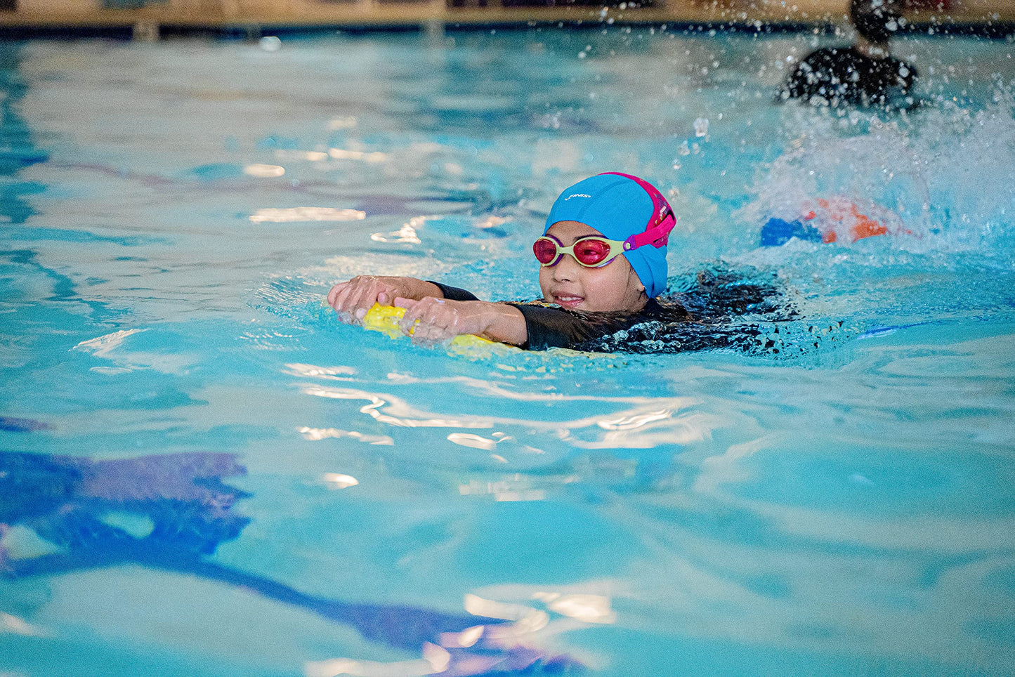 FINIS DragonFly Kids Swim Goggles - Ages 3-8 - UV Protection - Floating Neoprene Strap - Soft Silicone Fit - Scales